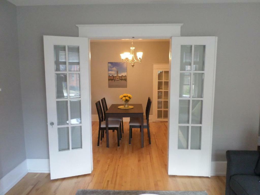 Appartamento Beautiful, Clean, Quiet 2 Br-In Downtown Ottawa. Parking, Wifi And Netflix Included Esterno foto