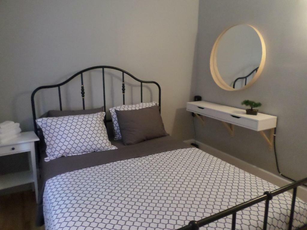 Appartamento Beautiful, Clean, Quiet 2 Br-In Downtown Ottawa. Parking, Wifi And Netflix Included Esterno foto